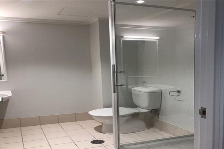 Photo of property in 13a/30 Westward Ho, Glen Eden, Auckland, 0602