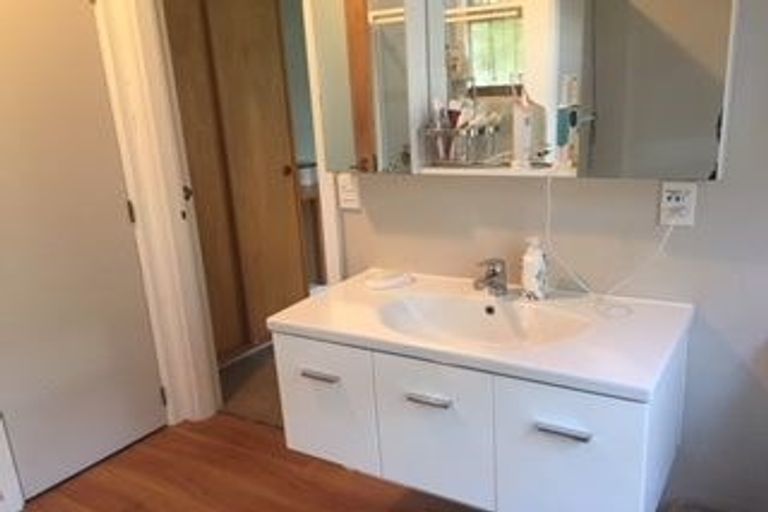 Photo of property in 116 Moncks Spur Road, Redcliffs, Christchurch, 8081