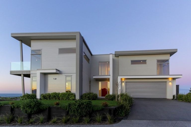 Photo of property in 5a Mission Street, Moturoa, New Plymouth, 4310