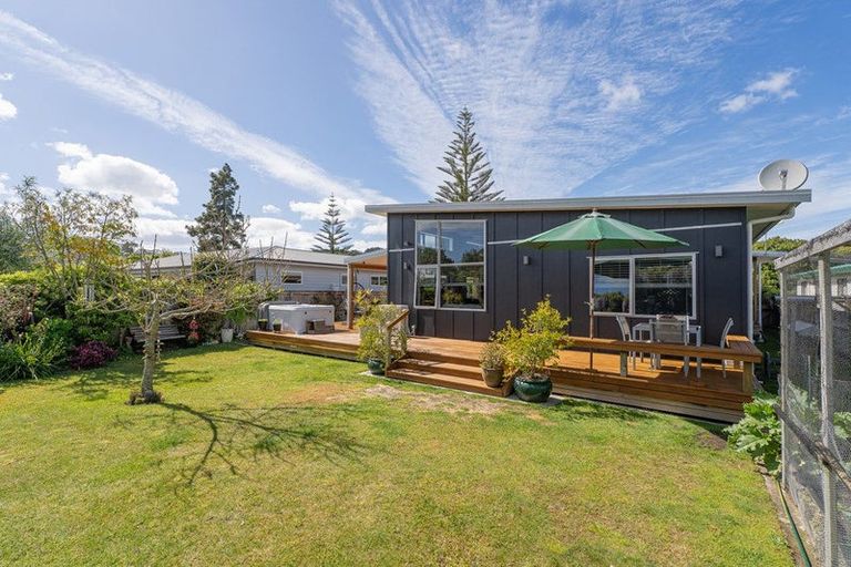 Photo of property in 36 Oyster Drive, Cooks Beach, Whitianga, 3591