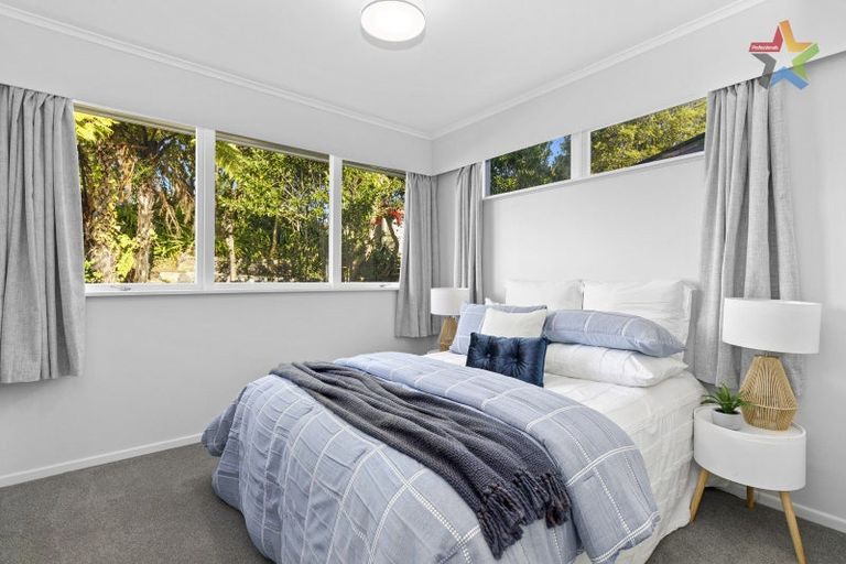 Photo of property in 84 Holborn Drive, Stokes Valley, Lower Hutt, 5019