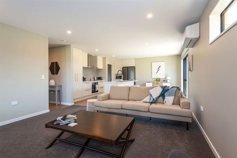 Photo of property in 21 Allied Road, Halswell, 8025