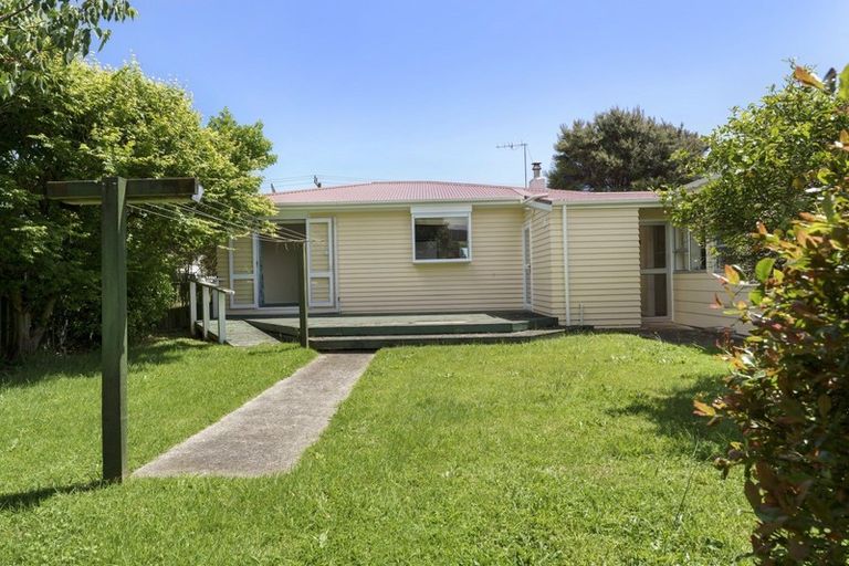 Photo of property in 57 Dale Road, Raumati South, Paraparaumu, 5032