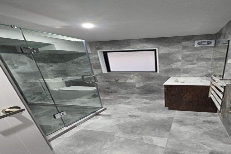 Photo of property in 12a Blease Street, New Lynn, Auckland, 0600