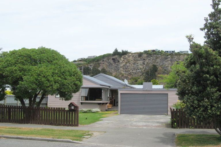 Photo of property in 49 Celia Street, Redcliffs, Christchurch, 8081