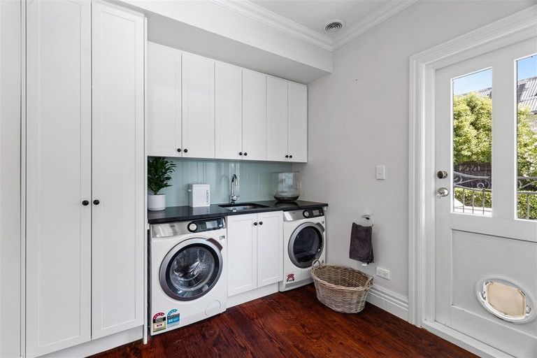 Photo of property in 59 Weston Road, St Albans, Christchurch, 8052