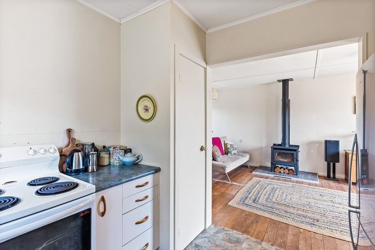 Photo of property in 10b Waikare Road, Raumati Beach, Paraparaumu, 5032