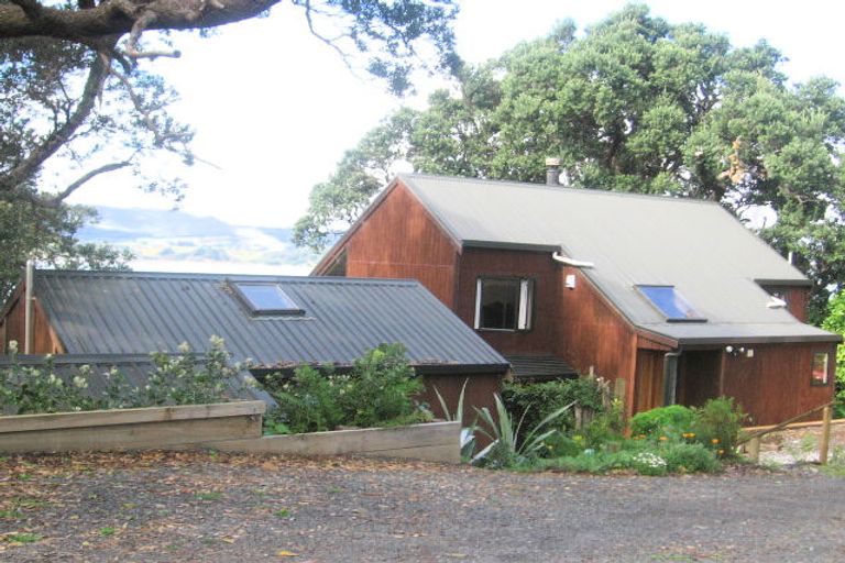 Photo of property in 1685 Wyuna Bay Road, Wyuna Bay, Coromandel, 3581