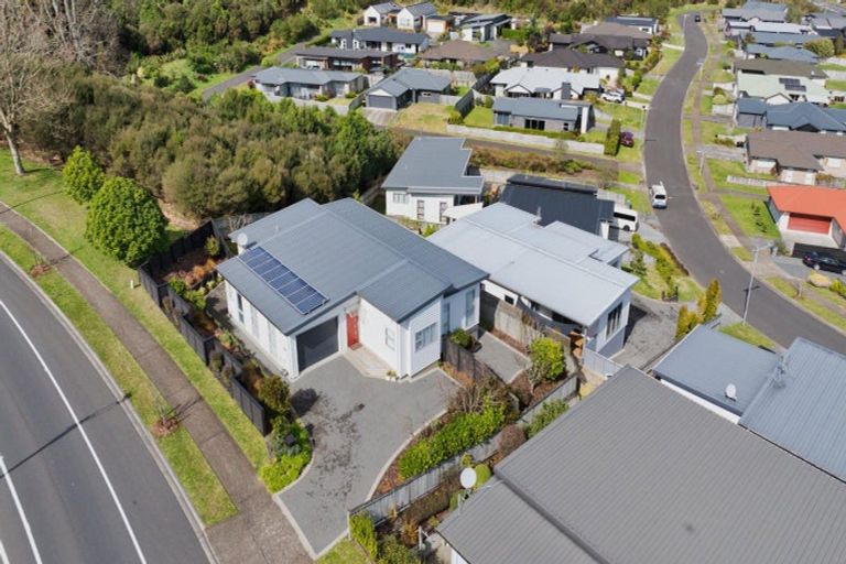 Photo of property in 127 Kennedy Road, Pyes Pa, Tauranga, 3112