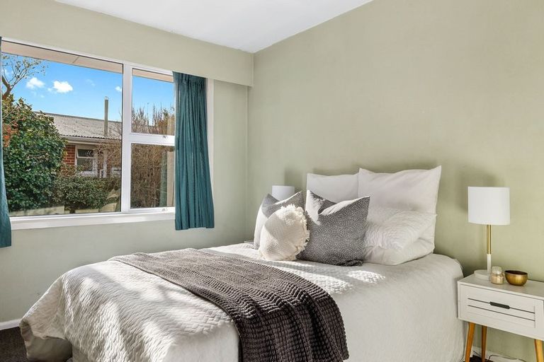 Photo of property in 6 Seagrave Place, Ilam, Christchurch, 8041