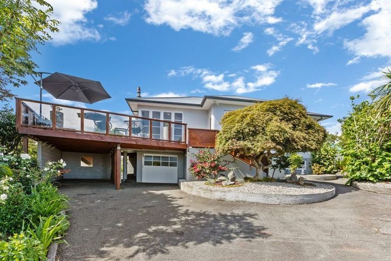 Photo of property in 174 Seaview Road, Westown, New Plymouth, 4310