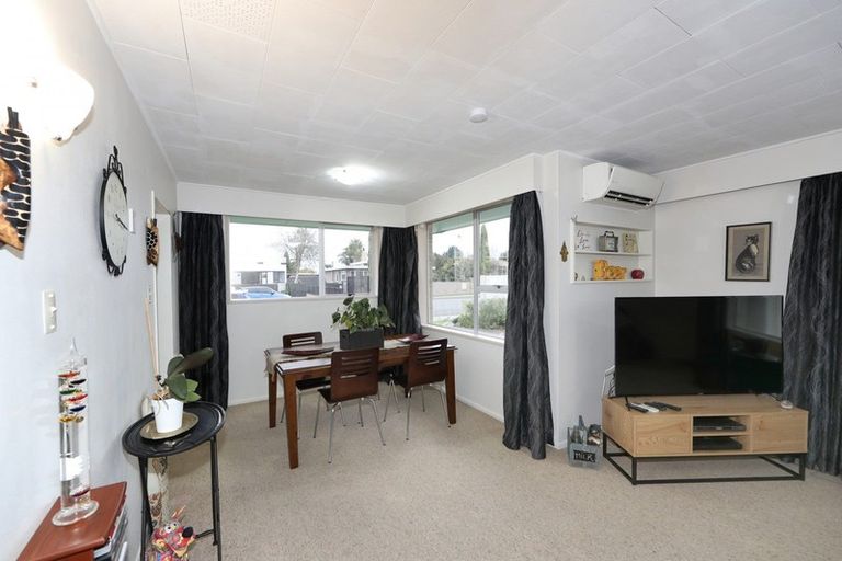 Photo of property in 220a Wolseley Street, Mayfair, Hastings, 4122