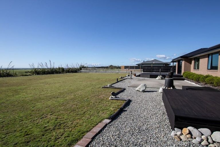 Photo of property in 10 Takutai Terrace, Ruatapu, 7883