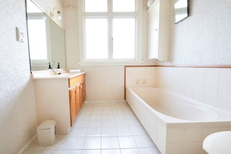 Photo of property in 44 Kennedy Road, Napier South, Napier, 4110