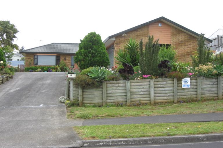 Photo of property in 1 Isabella Drive, Pukekohe, 2120