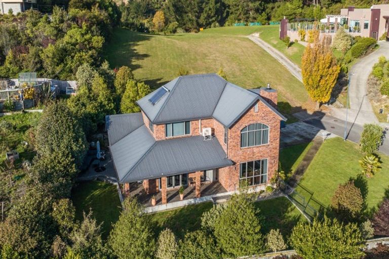 Photo of property in 5 Fantail Heights, Picton, 7220