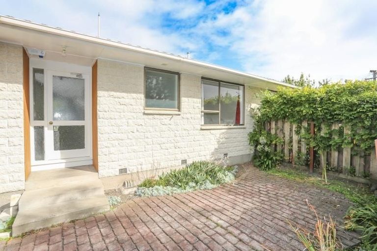 Photo of property in 1/17 Lloyd Street, Strowan, Christchurch, 8052