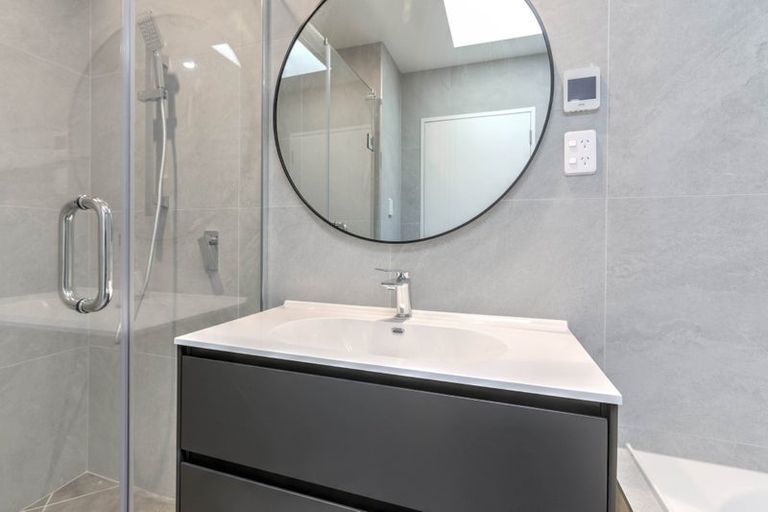 Photo of property in 2/32a Westgate Drive, Massey, Auckland, 0614