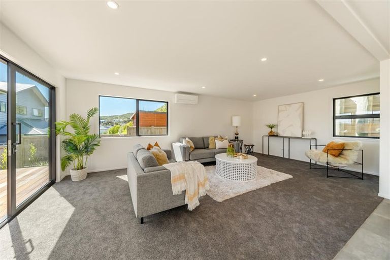 Photo of property in 37a Waitaria Terrace, Aotea, Porirua, 5024