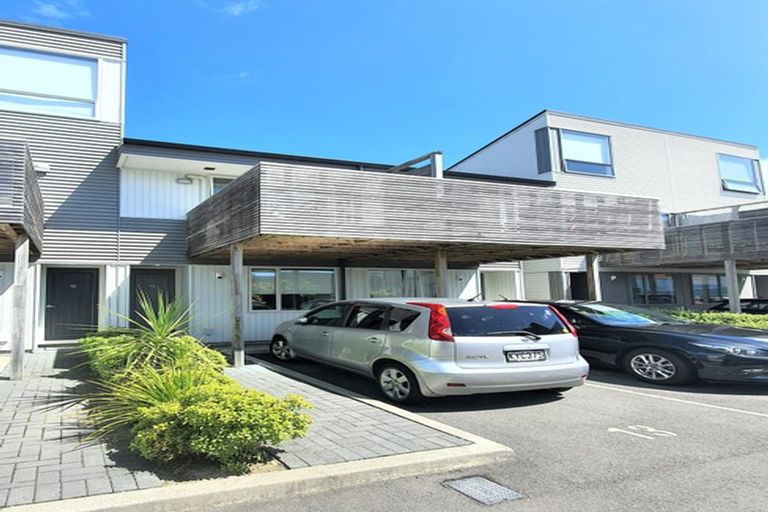 Photo of property in 13/31 Princess Terrace, Newtown, Wellington, 6021