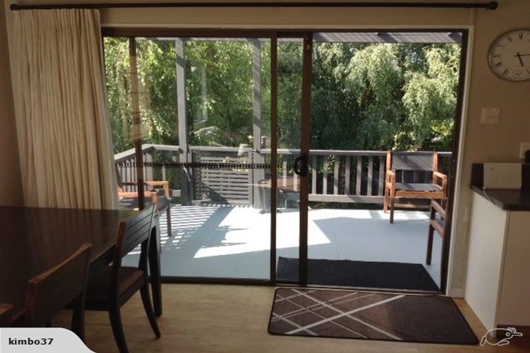 Photo of property in 30 Irwin Place, Kinloch, Taupo, 3377