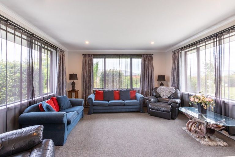 Photo of property in 8 Gordon Street, Woodville, 4920