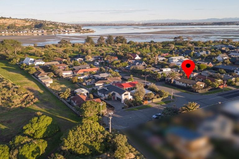 Photo of property in 2 Pukeko Place, Southshore, Christchurch, 8062