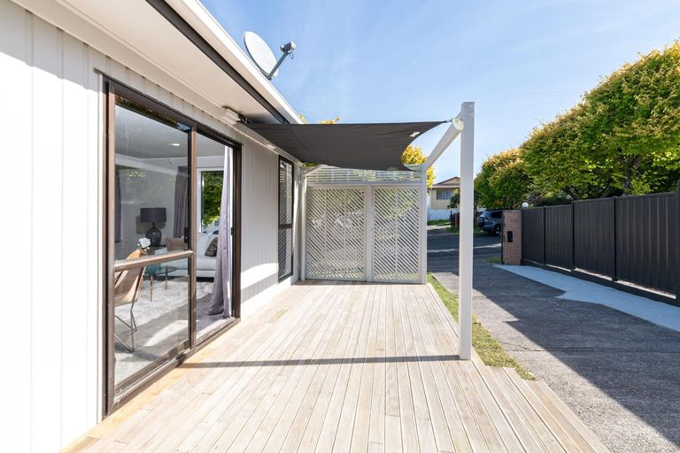 Photo of property in 18 Catkin Crescent, Papatoetoe, Auckland, 2025