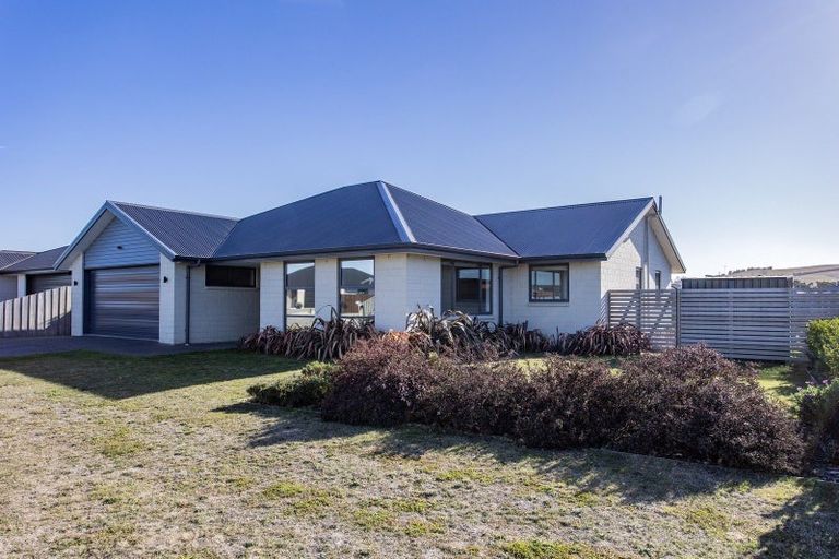 Photo of property in 15 Johnson Avenue, Amberley, 7410