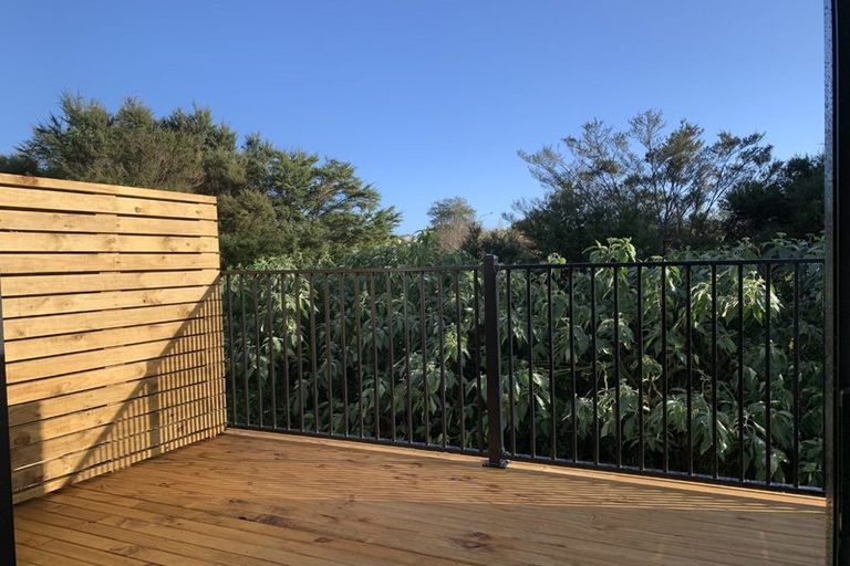 Photo of property in 2/125b Metcalfe Road, Ranui, Auckland, 0612