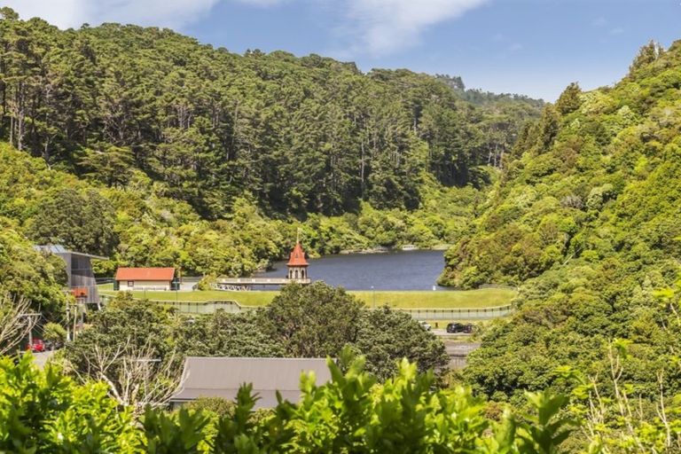 Photo of property in 17 Waiapu Road, Kelburn, Wellington, 6012