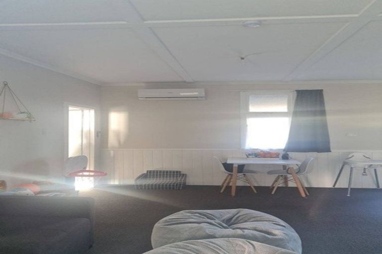 Photo of property in 19 Ruapehu Street, Castlecliff, Wanganui, 4501