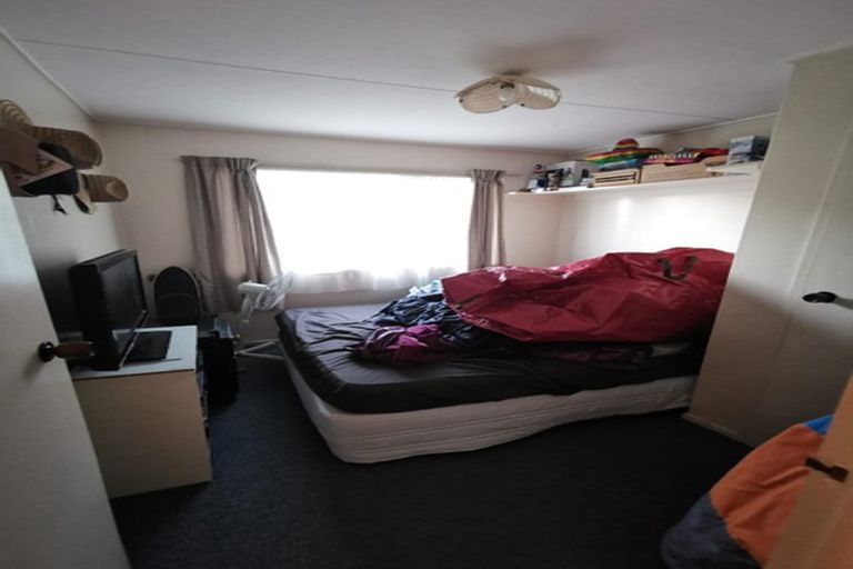 Photo of property in 49 Tait Drive, Greenmeadows, Napier, 4112