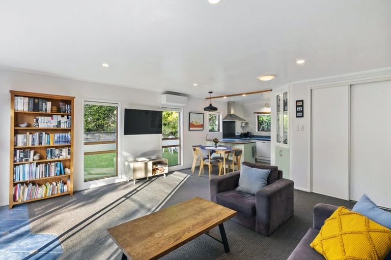 Photo of property in 2/47 Stredwick Drive, Torbay, Auckland, 0630