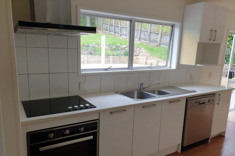 Photo of property in 40 Holt Avenue, Torbay, Auckland, 0630