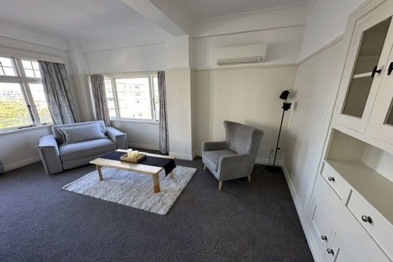 Photo of property in Elms Court Flats, 8/367 The Terrace, Te Aro, Wellington, 6011