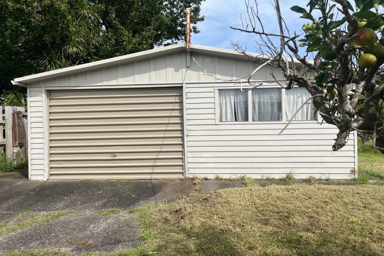 Photo of property in 35 Glenorchy Street, Glen Eden, Auckland, 0602
