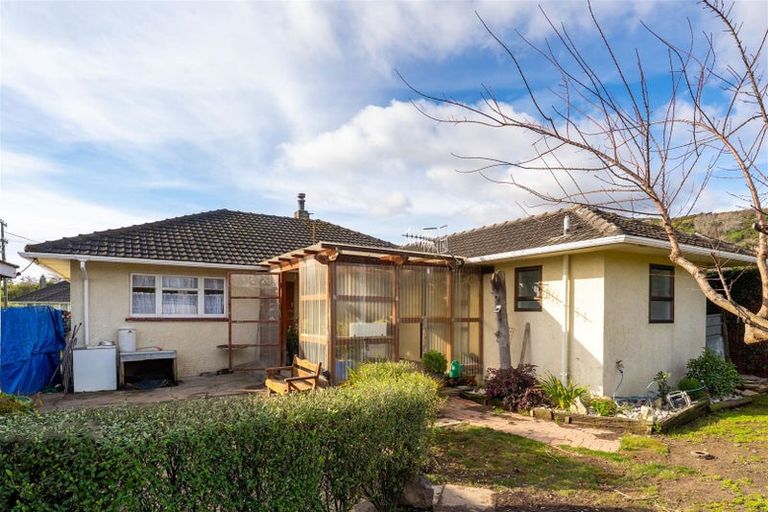 Photo of property in 52 Polstead Road, Stoke, Nelson, 7011