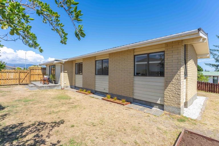 Photo of property in 11 Mountainview Terrace, Otaki Beach, Otaki, 5512