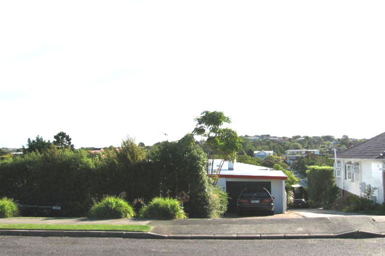 Photo of property in 2/15 Salem Place, Torbay, Auckland, 0630