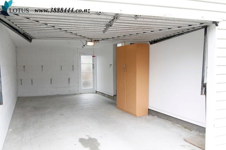 Photo of property in 39 Prestons Road, Redwood, Christchurch, 8051