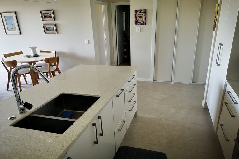 Photo of property in 24 Rewa Rewa Lane, Orewa, 0931