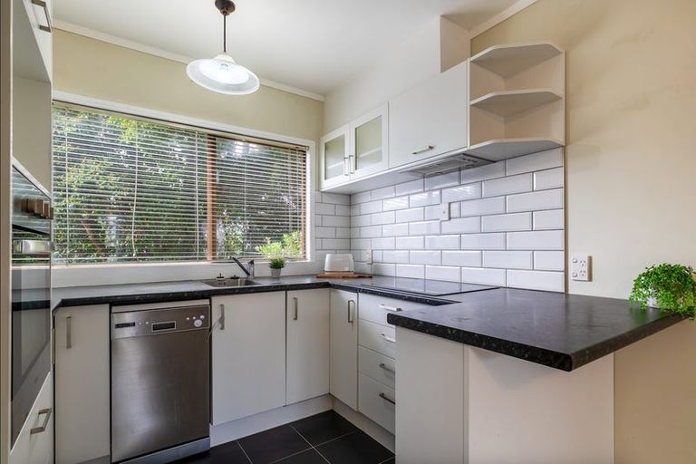 Photo of property in 2/3 Akehurst Avenue, New Lynn, Auckland, 0600