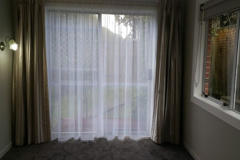 Photo of property in 1/15 Kayeleen Place, Cockle Bay, Auckland, 2014