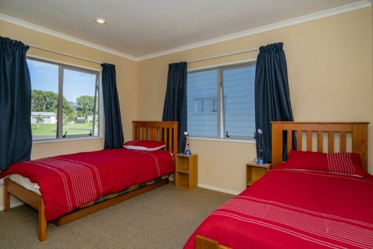 Photo of property in 15 Pacific Place, Whitianga, 3510