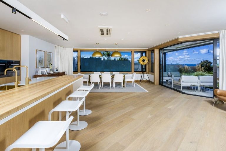 Photo of property in 19 Brighton Terrace, Mairangi Bay, Auckland, 0630