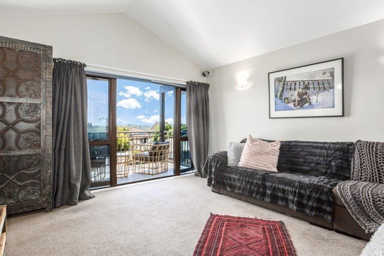 Photo of property in 103-105 Eskdale Road, Papakowhai, Porirua, 5024