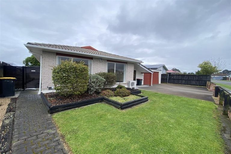 Photo of property in 38 Kuaka Crescent, Bromley, Christchurch, 8062