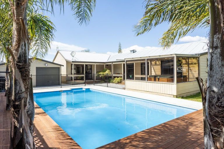 Photo of property in 36 Ryan Crescent, Greenmeadows, Napier, 4112