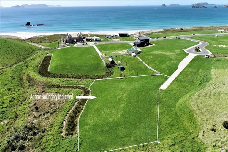 Photo of property in 16 Joyce Place, Opito Bay, Whitianga, 3592